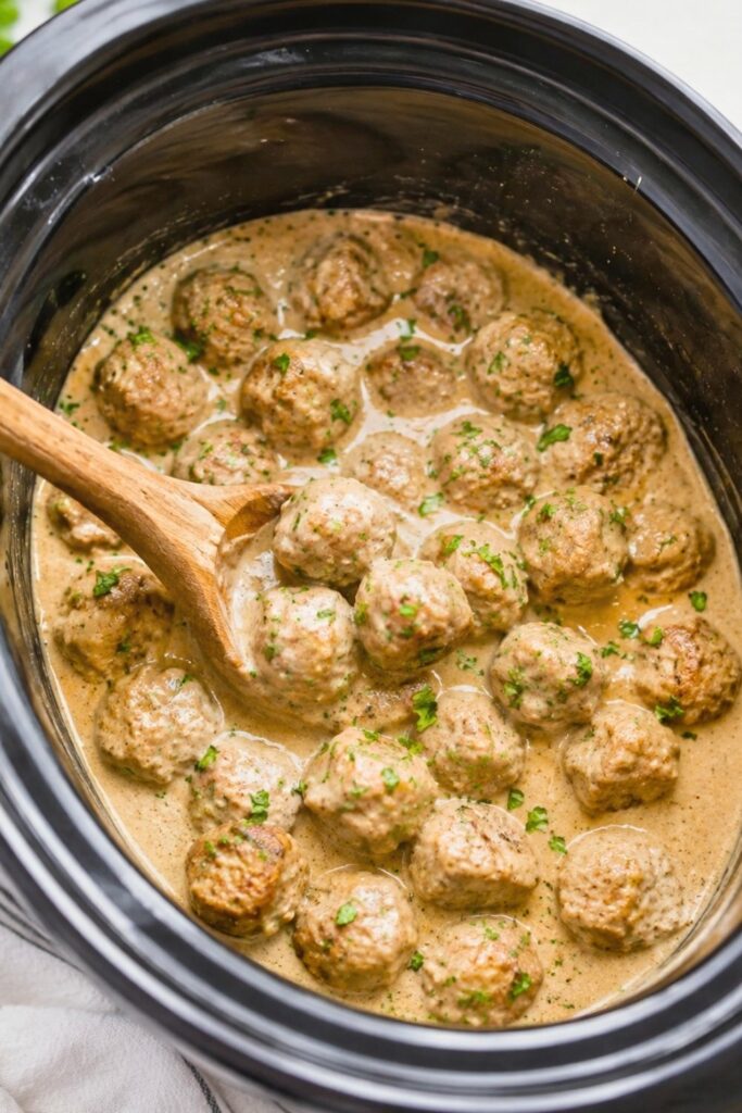 Slow Cooker Swedish Meatballs