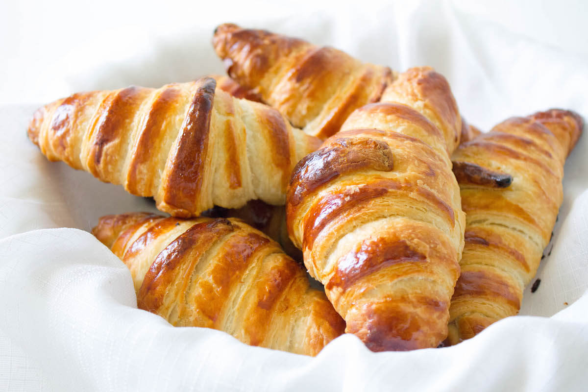 classic-french-croissants-with-cheese-recipe-cooking-frog