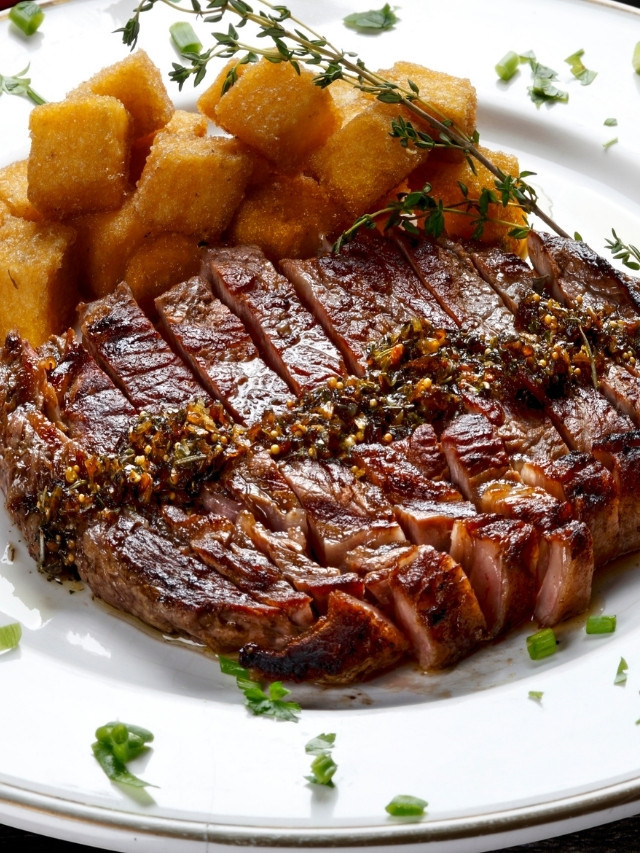 Grilled flank steak with side of cubes