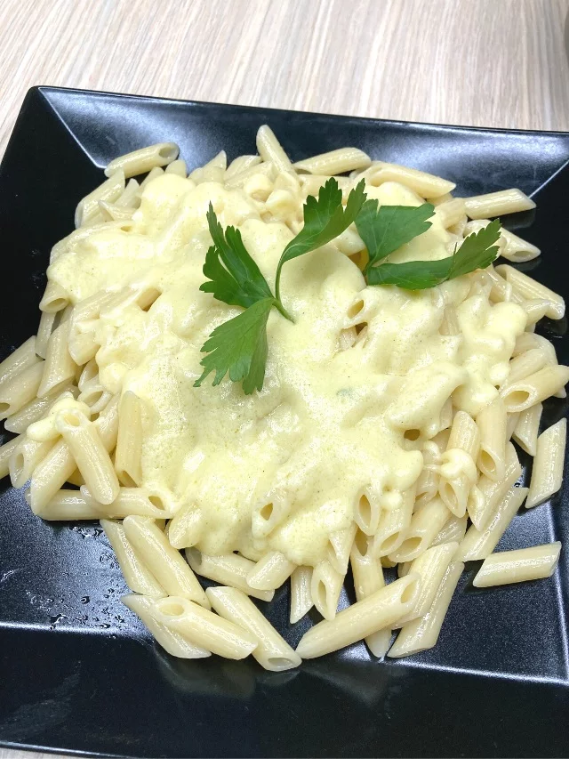 Garlic Parmesan Creamy White Sauce