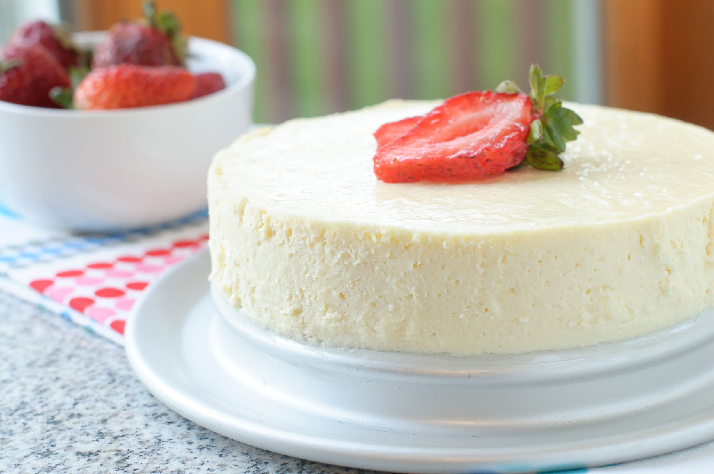 Crustless Creamy Cheesecake Recipe (Low-Carb) - Cooking Frog