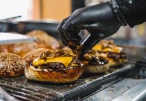 Blackstone Griddle Juicy Smash Burger Easy Recipe - Cooking Frog
