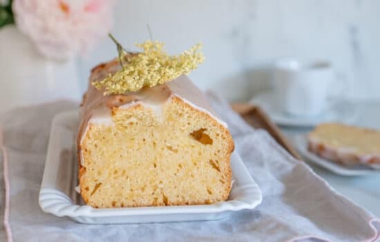 Easy Vanilla Sponge Cake Recipe