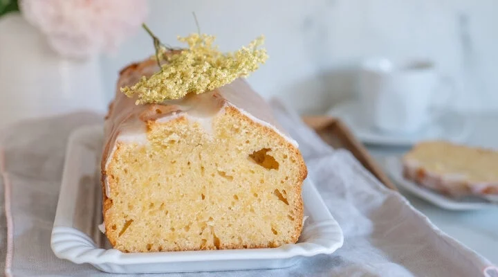 Easy Vanilla Sponge Cake Recipe