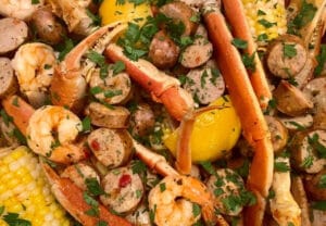 Seafood boil Sauce with Delicous Garlic Butter