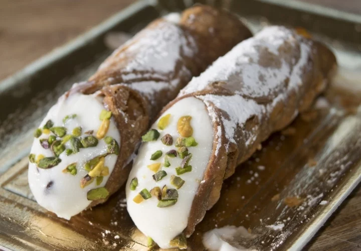 Famous Sicilian Cannoli Authentic Recipe