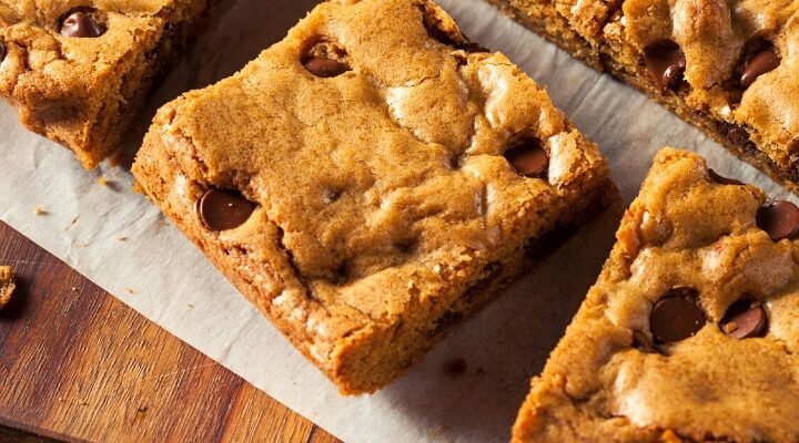 Lazy Chocolate Chip Cookie Bars Easy Recipe