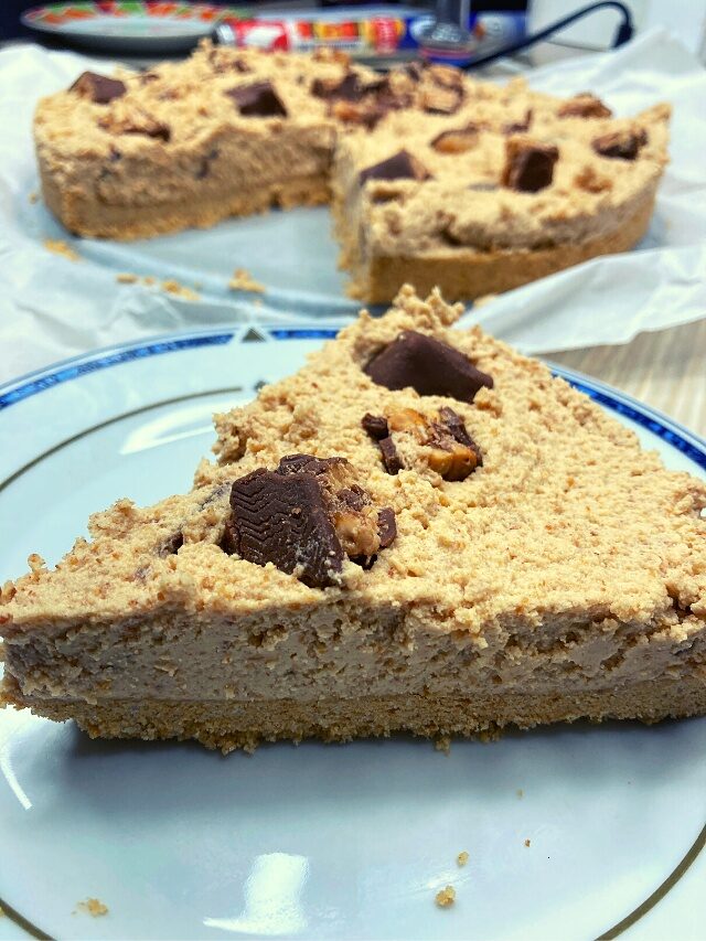 No-Bake Snickers Pie: A Delicious and Easy Dessert Recipe