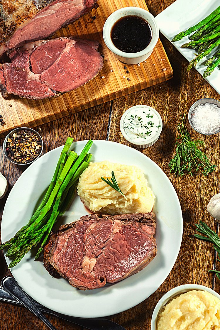 Prime Rib with Au Jus and Creamy Horseradish (With Wine-Free Option)