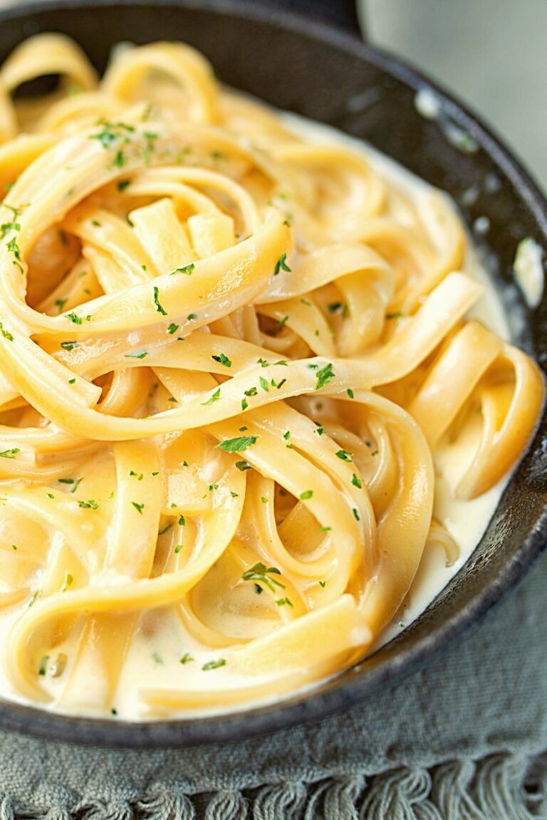 Olive Garden Alfredo Sauce Copycat Recipe - Cooking Frog