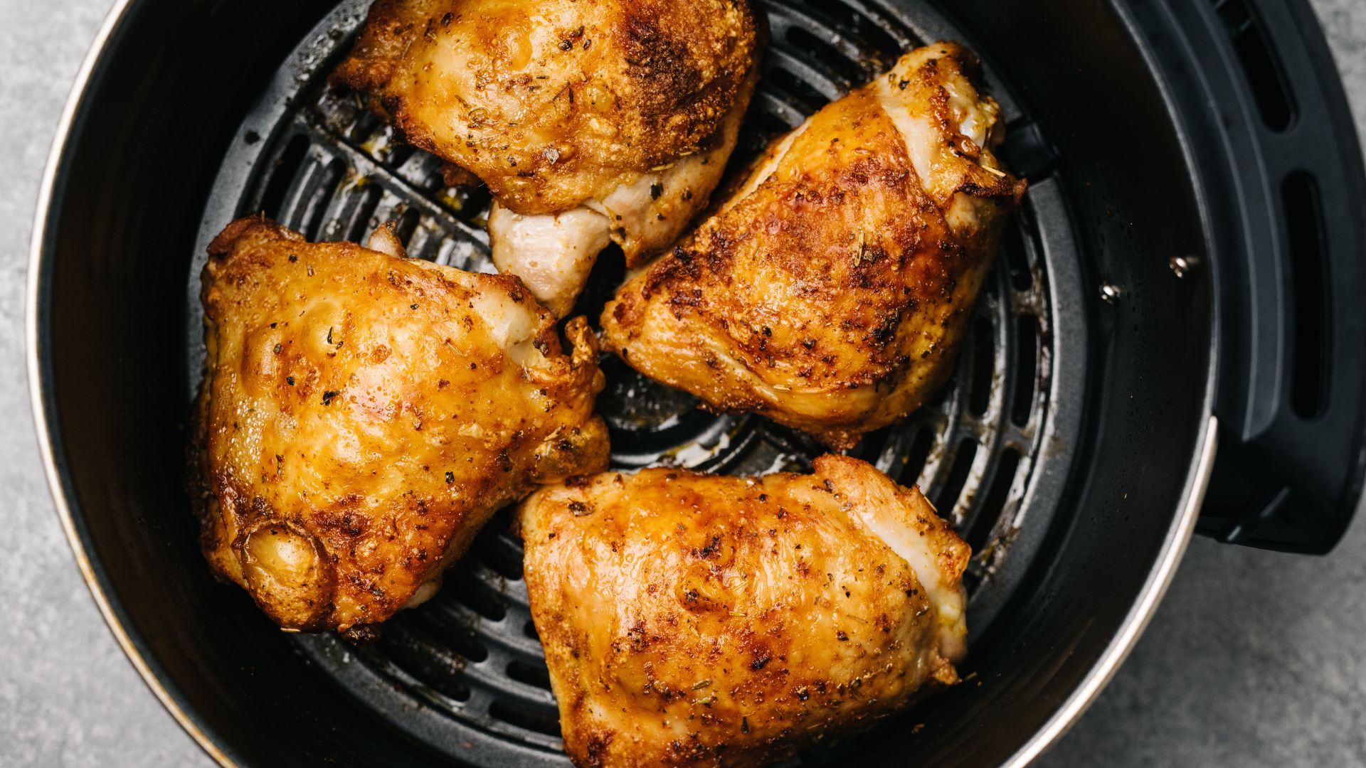 How to Use an Air-Fryer (Full Guide To Air-Frying)
