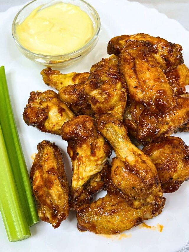 Crispiest Air Fryer Buffalo Chicken Wings - Cooking Frog