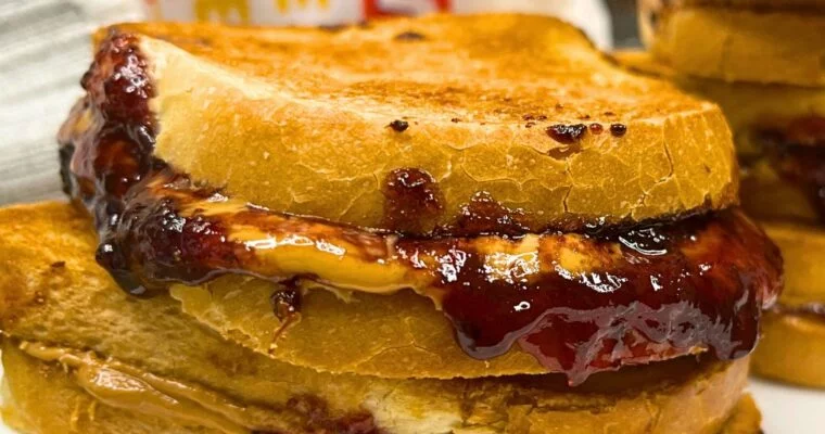 Crispy & Gooey Air Fryer Peanut Butter and Jelly