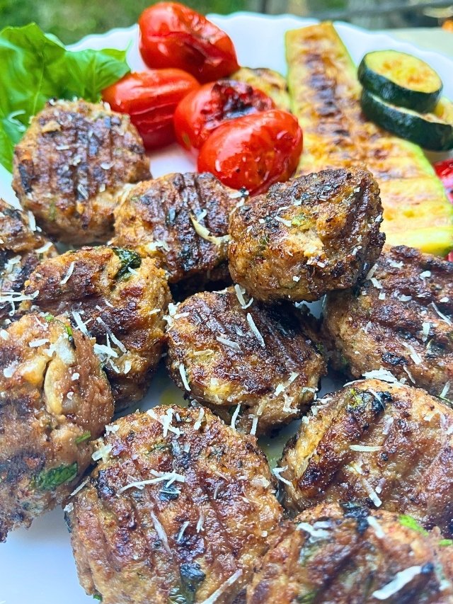 Juicy Grilled Italian Meatballs Recipe 2