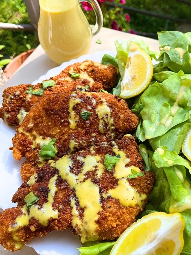 Pretzel Crusted Chicken with Creamy Honey Mustard Sauce 2