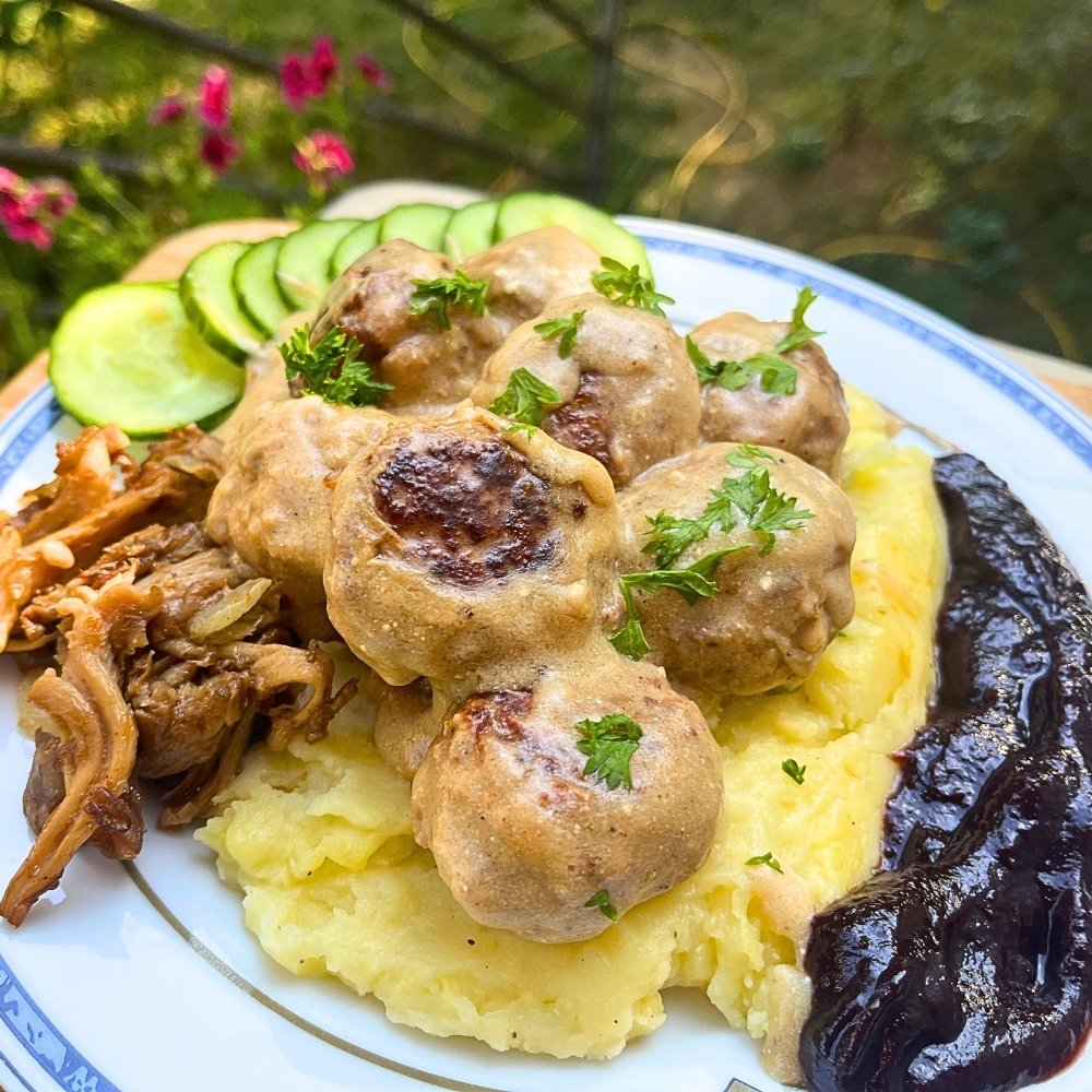 How to Make Swedish Meatballs – Better Than IKEA
