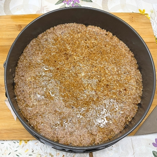 Raw Raspberry Coconut Cake Crust