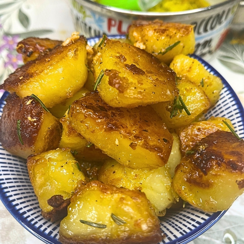 Ultra Crispy Roast Potatoes with Garlic-Rosemary Oil, Lemon & Honey
