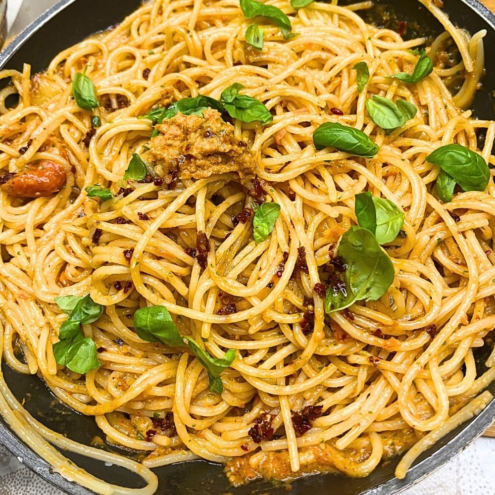 Roasted Tomato Garlic Butter Pasta