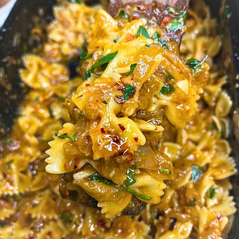 Creamy Roasted Onion Pasta