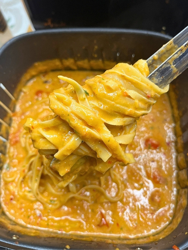 pasta with veggie sauce in an air frier