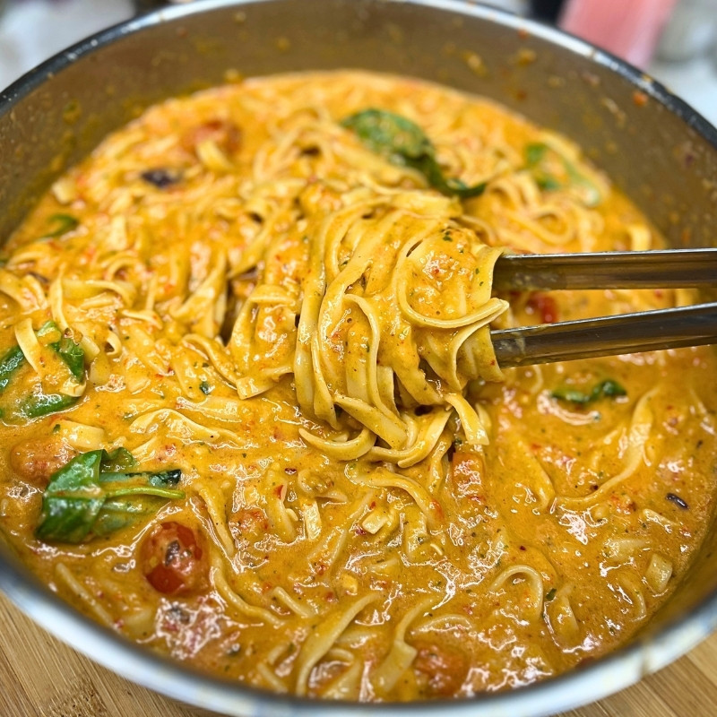 Creamy Air Fryer Roasted Veggie Pasta