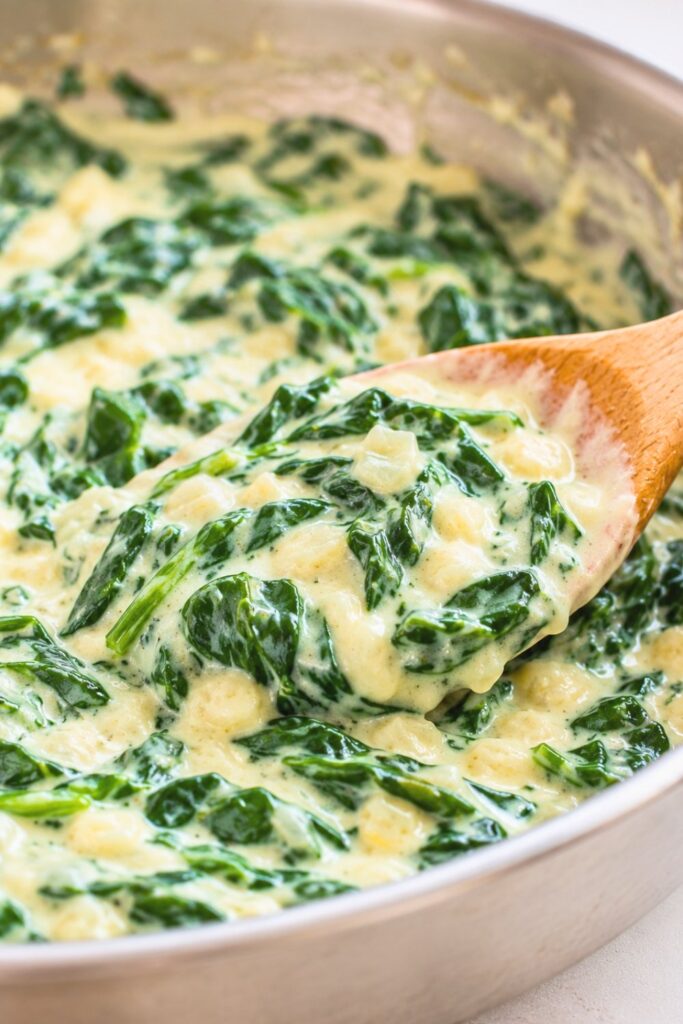 Creamed Spinach Recipe (Steakhouse Style)